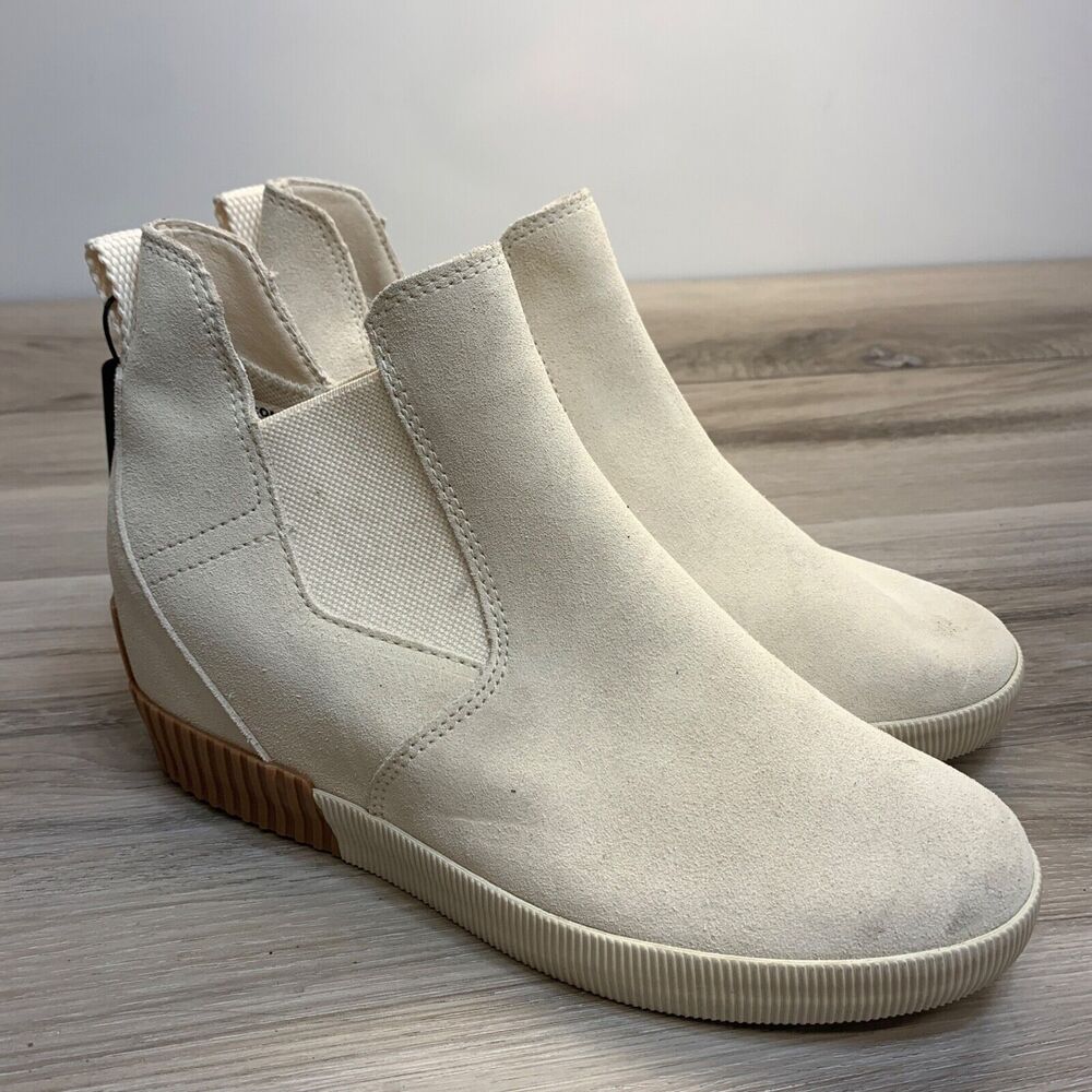 Sorel Women Size 8.5 Out N About Wedge II White Waterproof Slip-On Shoes Booties